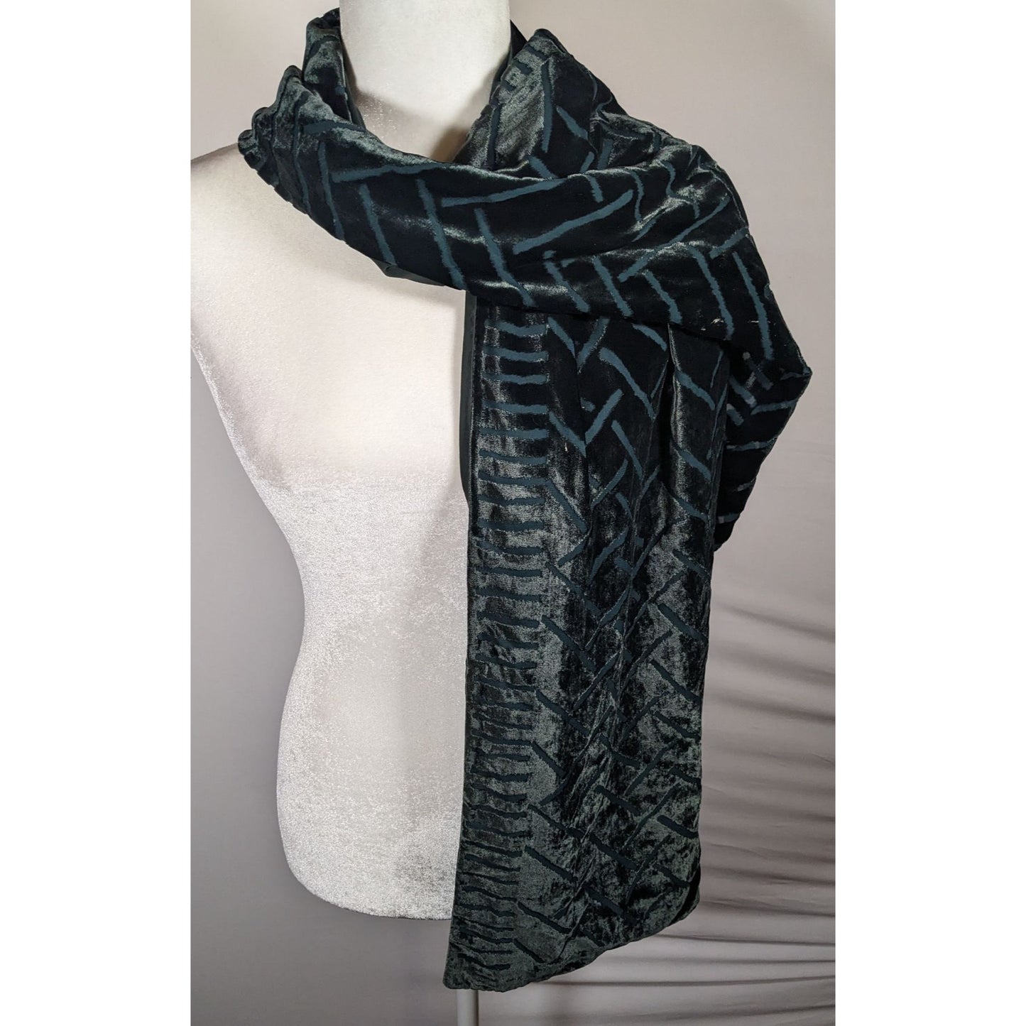 Vintage Dark Blue Criss Cross Geometric Velvet Burnout Scarf