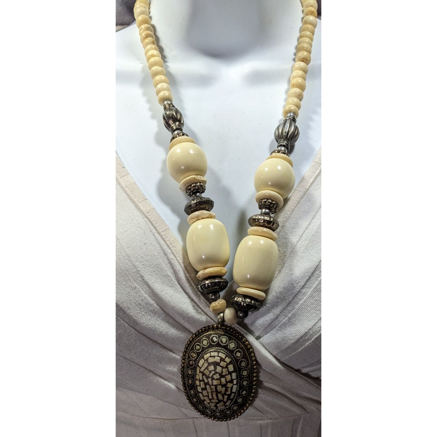 Vintage Bohemian Varved Cow Bone And Metal Necklace