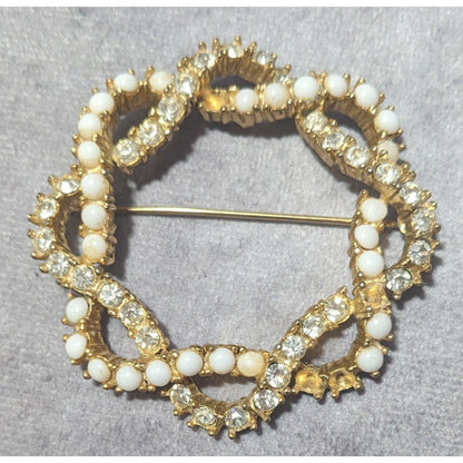 Vintage Marvella Glam Gold Tone Floral Knot Brooch