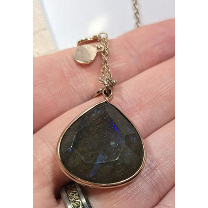 Boho Chic Gold Tone Charm Necklace With Teardrop Labradorite Pendant