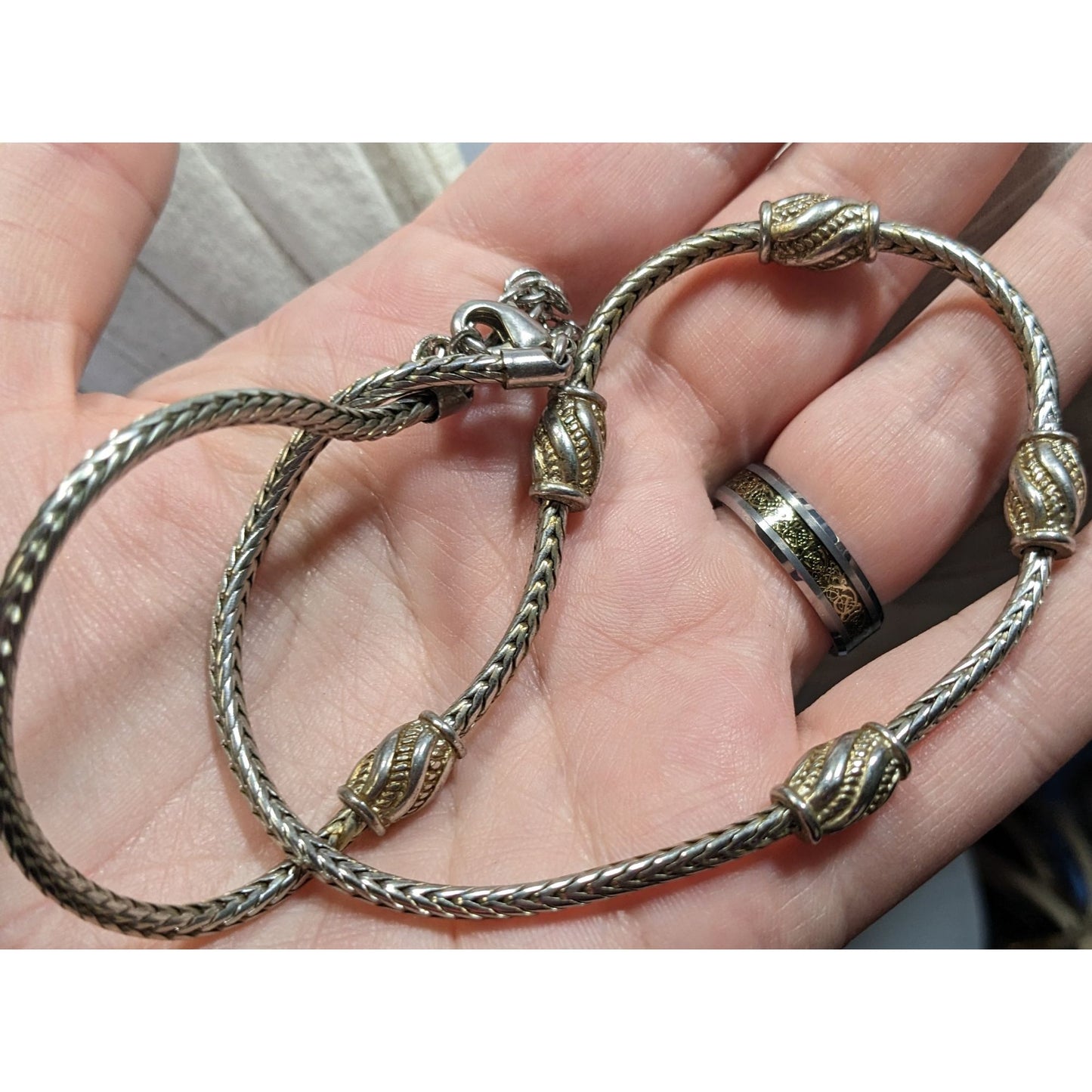 Modernist Metallic Silver Tone Station Necklace On Snake Chain