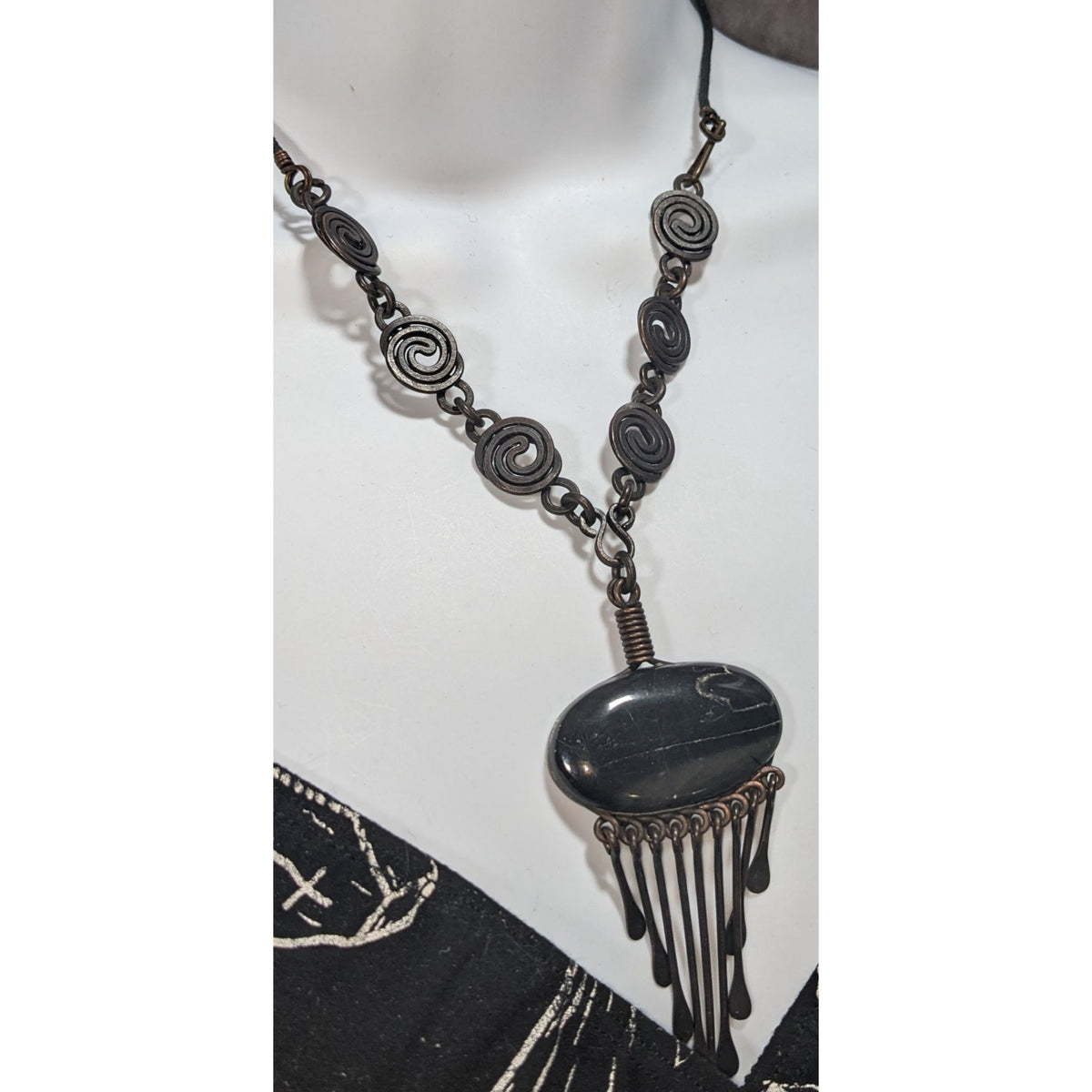 Vintage Artisan Boho Brutalist Black Stone Metal Fringe Necklace 18 Inch