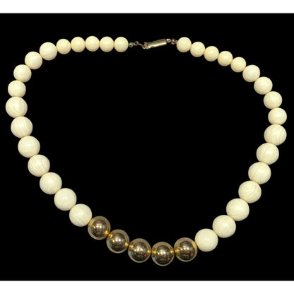 Vintage Marbled Cream Lucite And Gold Tone Beaded Necklace