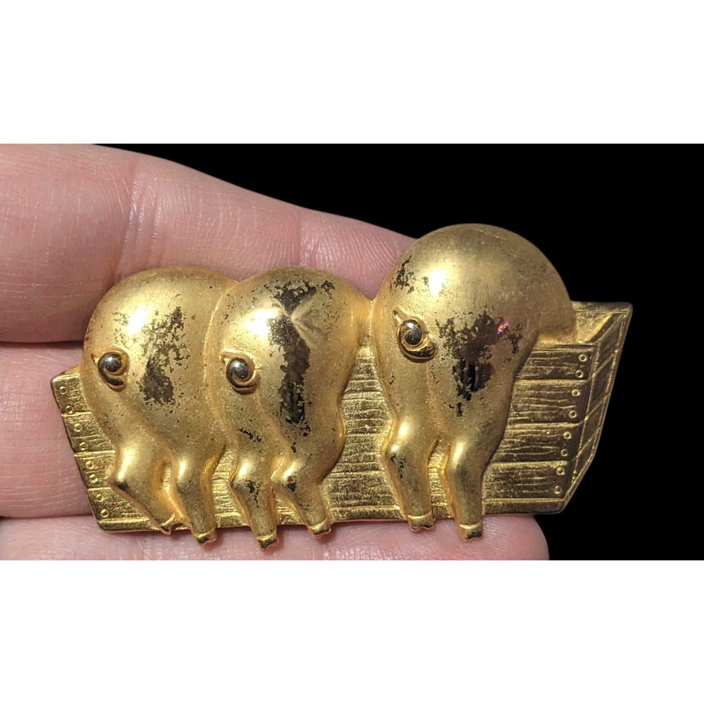 Vintage Jonette Jewelry Three Pigs In a Trough Gold Tone Brooch