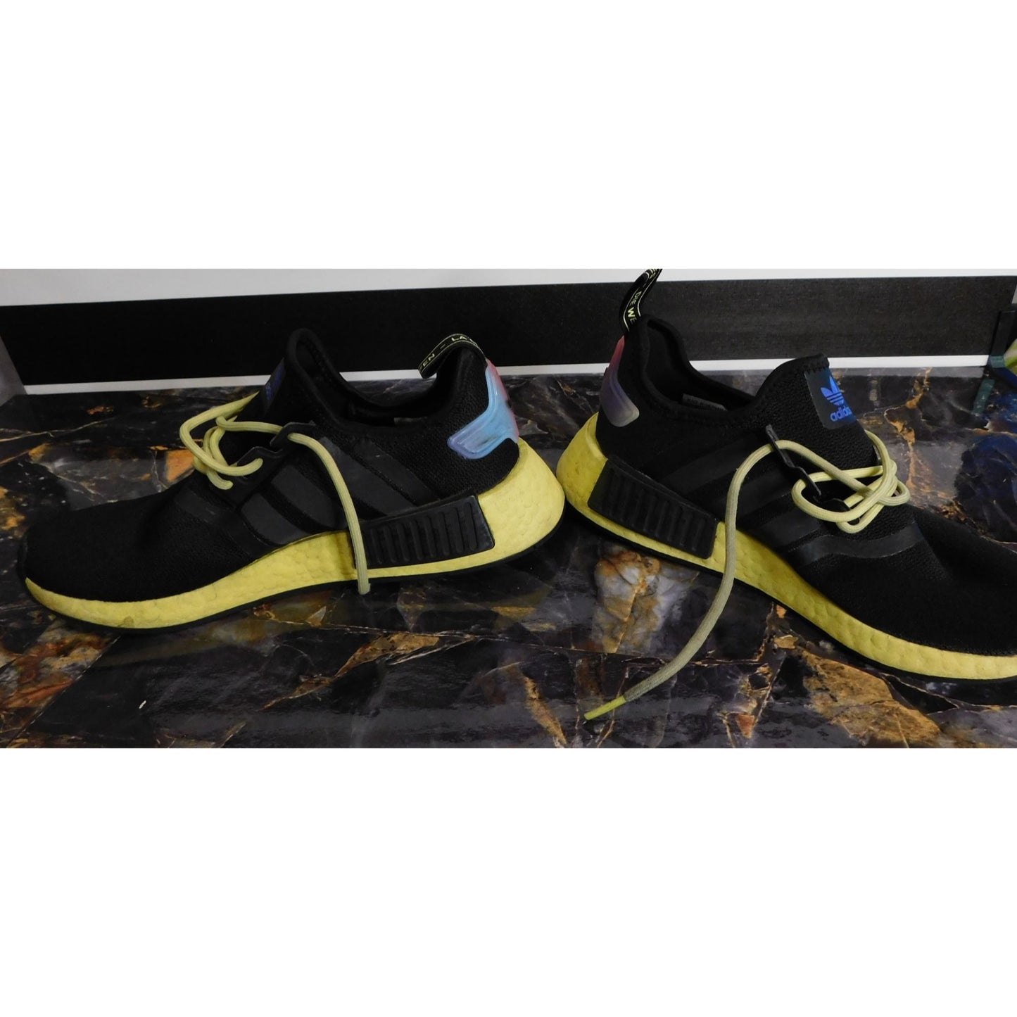 Adidas Originals NMD_R1 J Core Black Pulse Yellow Sneakers Size 5 GW6018