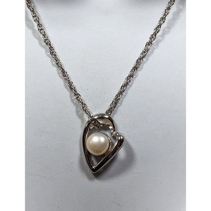 Romantic Abstract Heart Pendant Necklace With Pearl Accent