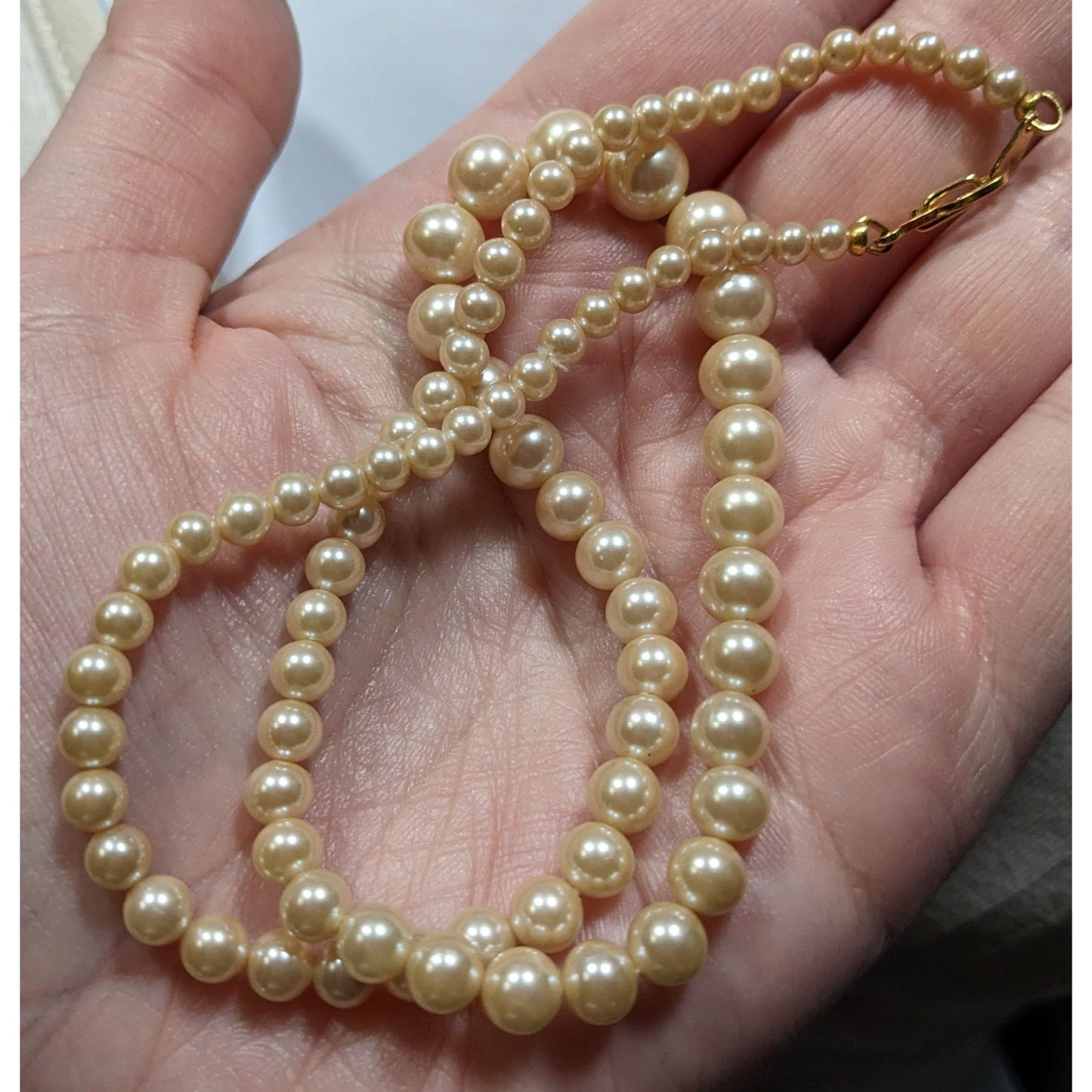 Vintage Cream Pearl Beaded Necklace With Gold-Tone Clasp