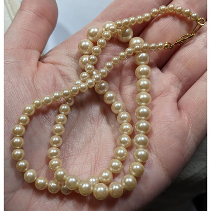 Vintage Cream Pearl Beaded Necklace With Gold-Tone Clasp