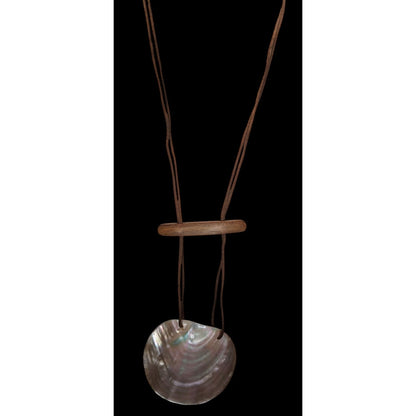 Boho Coastal Shell Wood Brown Satin Cord Pendant Necklace 22 Inch Like New