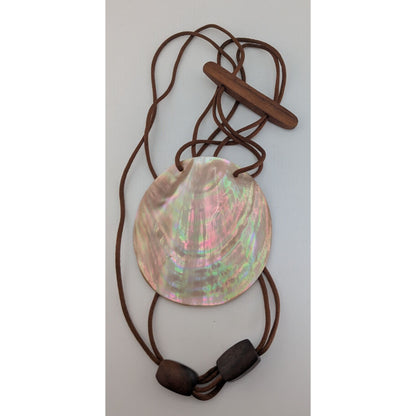 Boho Coastal Shell Wood Brown Satin Cord Pendant Necklace 22 Inch Like New