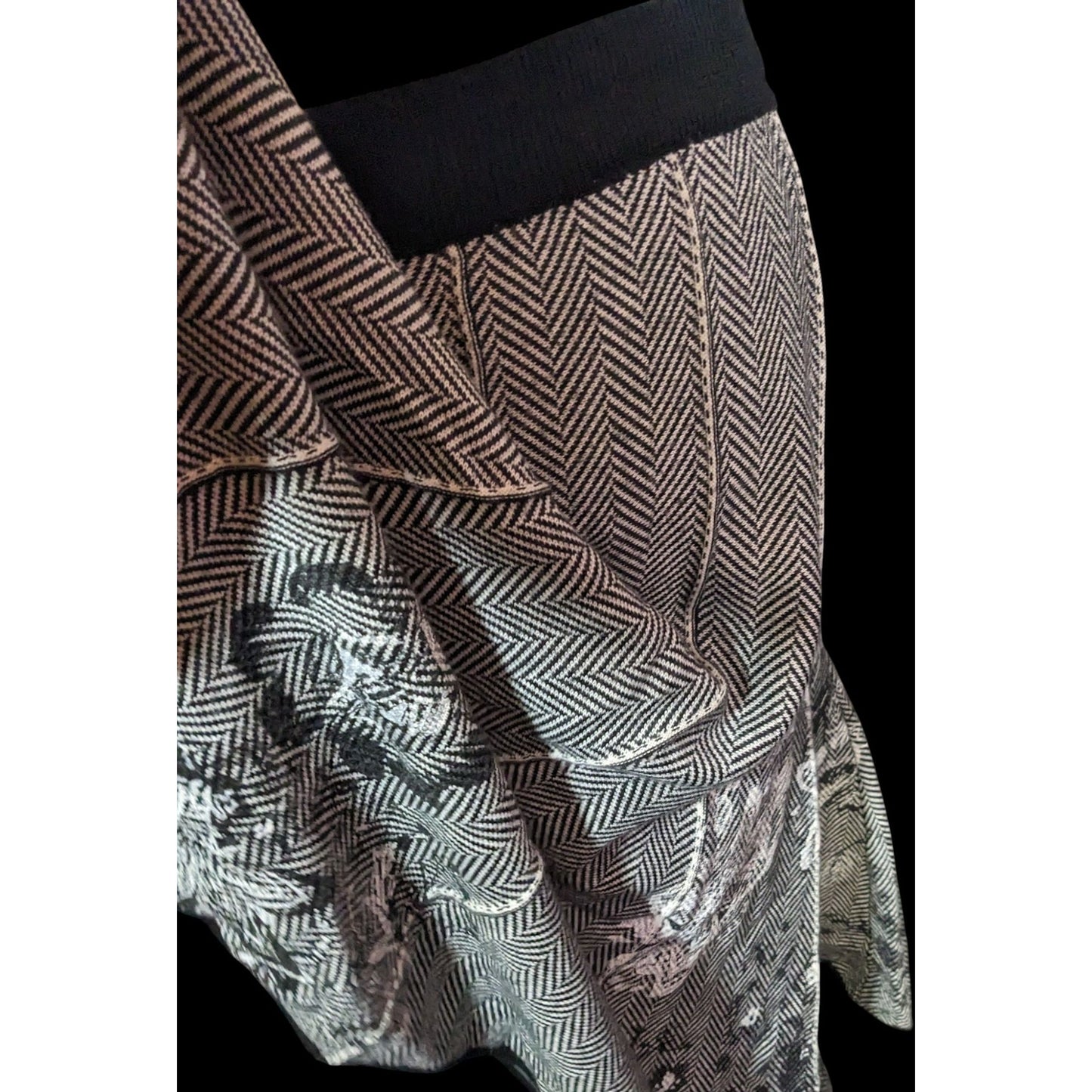 Coldwater Creek Floral Chevron Black And Grey Skirt