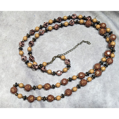 Earthy Black Pink Brown And Gold Tone Speckled Beaded Necklace