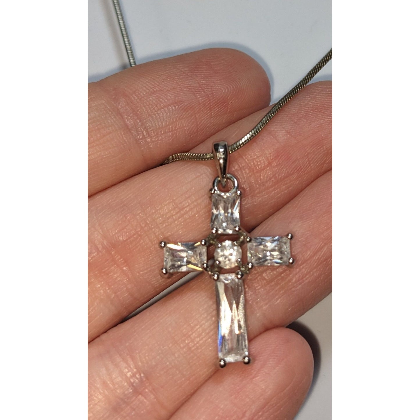 Elegant Religious Crystal Cross Pendant Necklace