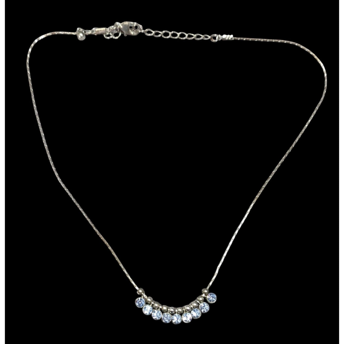 Simple Elegant Blue Gemmed Silver Tone Necklace