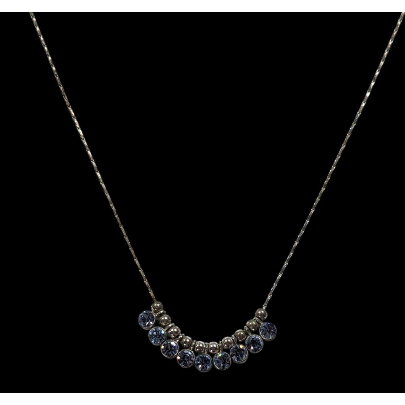 Simple Elegant Blue Gemmed Silver Tone Necklace