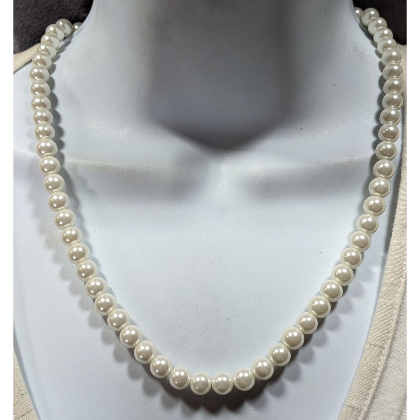 Classic Elegant Faux Pearl Beaded Necklace