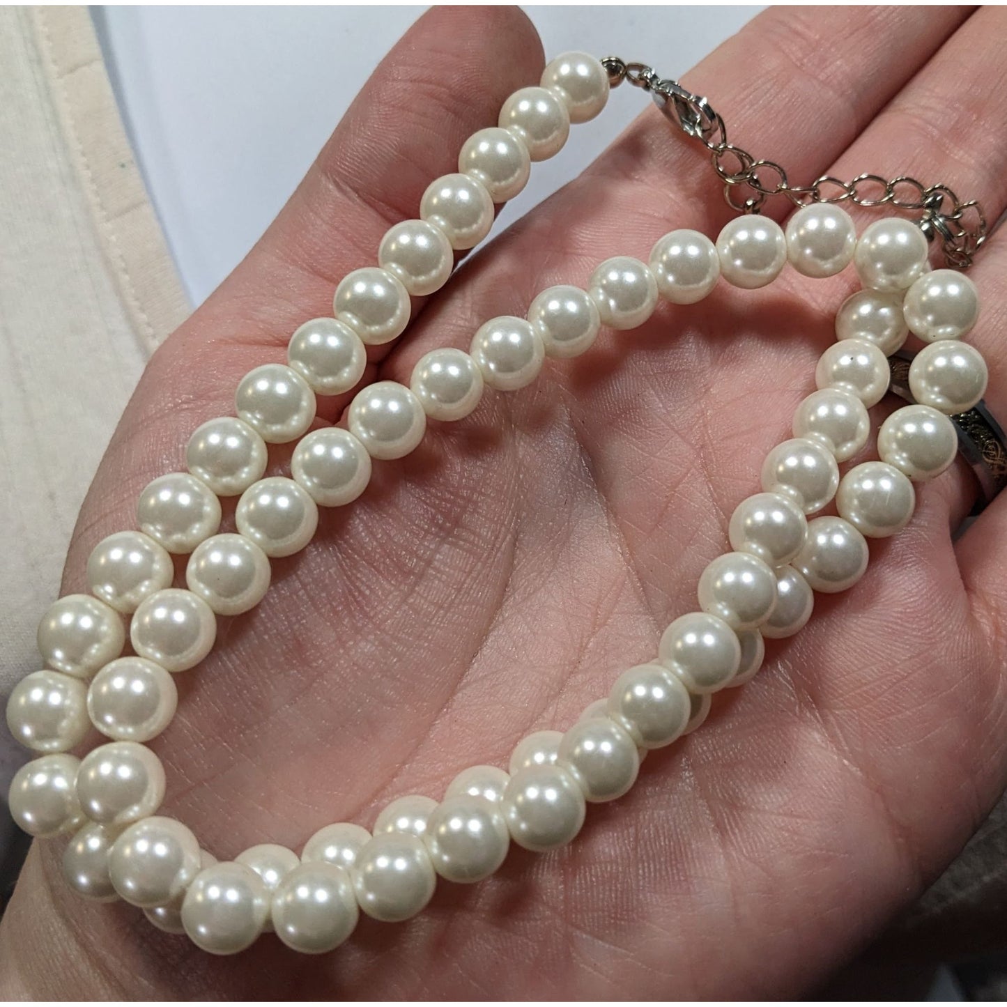 Classic Elegant Faux Pearl Beaded Necklace