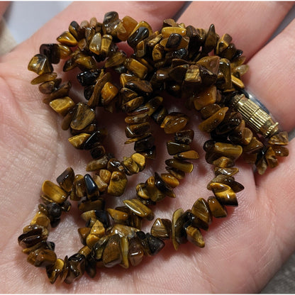 Natural Tiger Eye Chip Beaded Necklace With Barrel Clasp