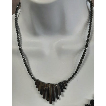 Hematite Beaded Necklace With Graduated Rectangular Pendant Bars