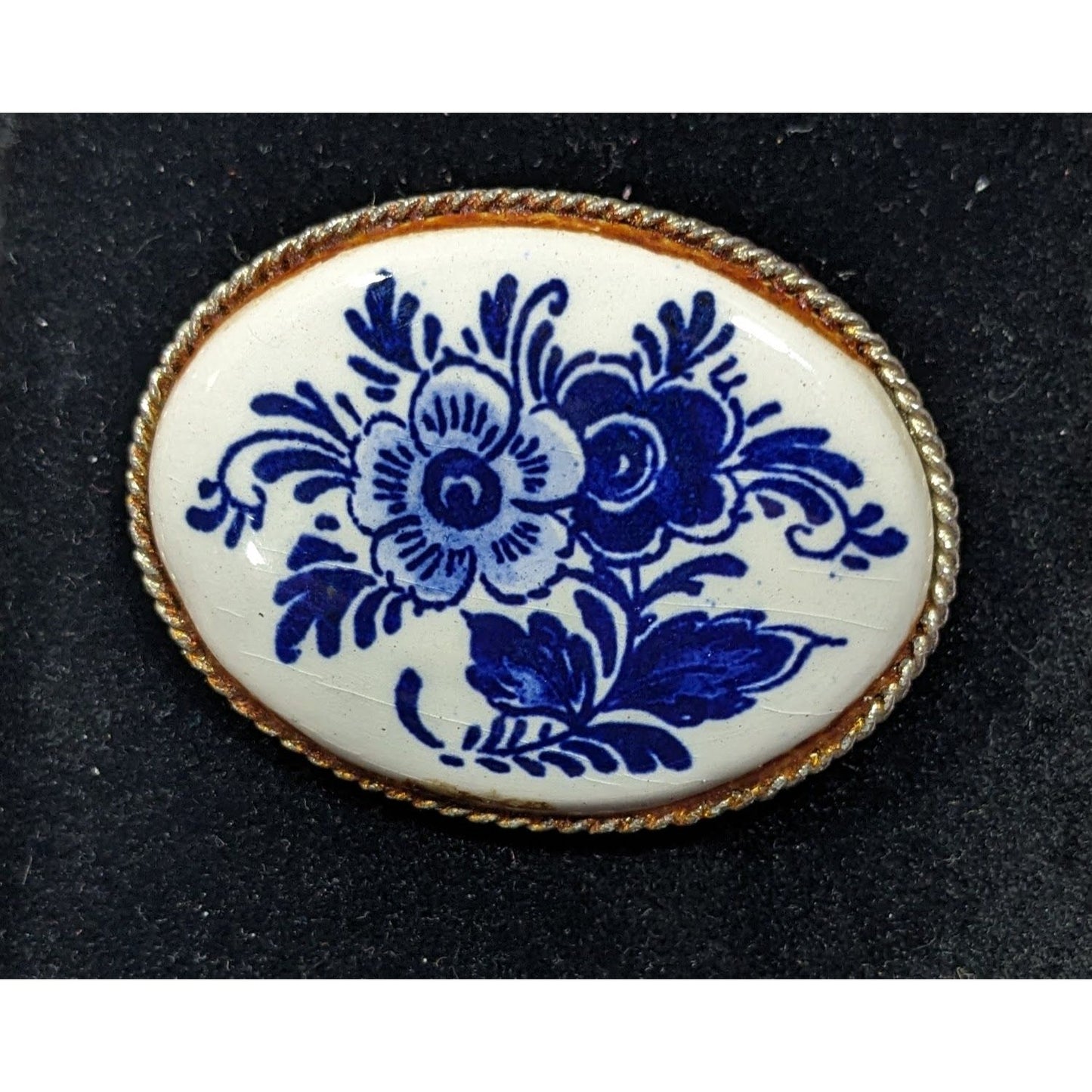 Vintage Floral Blue And White Ceramic Hand Painted Brooch