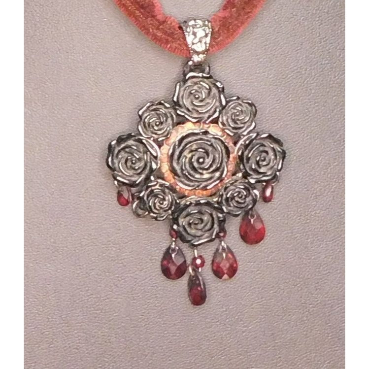 Gothic Vampire Rose Velvet Necklace With Dangling Gems