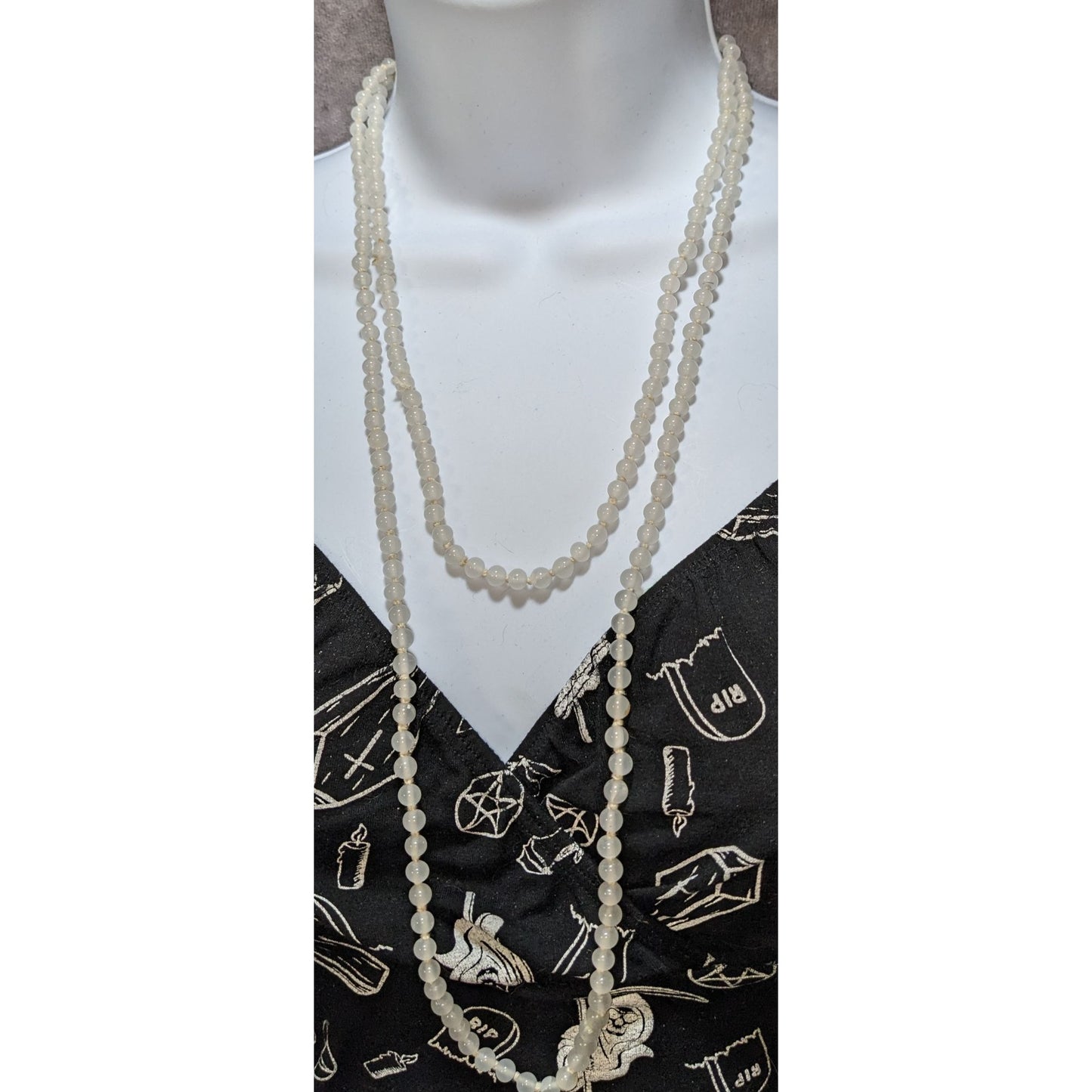 Vintage White Glass Beaded Necklace With Hidden Box Clasp Japan-Made
