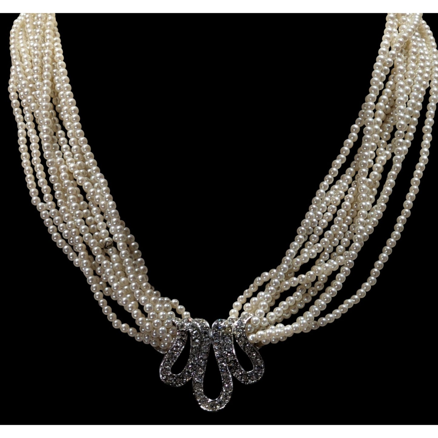 Vintage Glam Faux Seed Pearl Necklace With Silver Tone Rhinestone Encrusted Accent