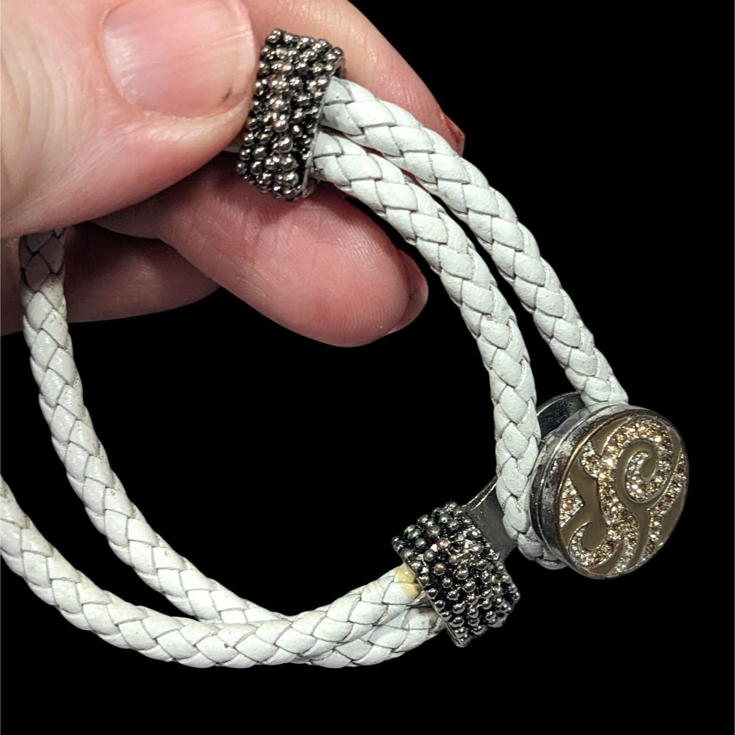 Modern White Rope Snap Button Bracelet With Rhinestones