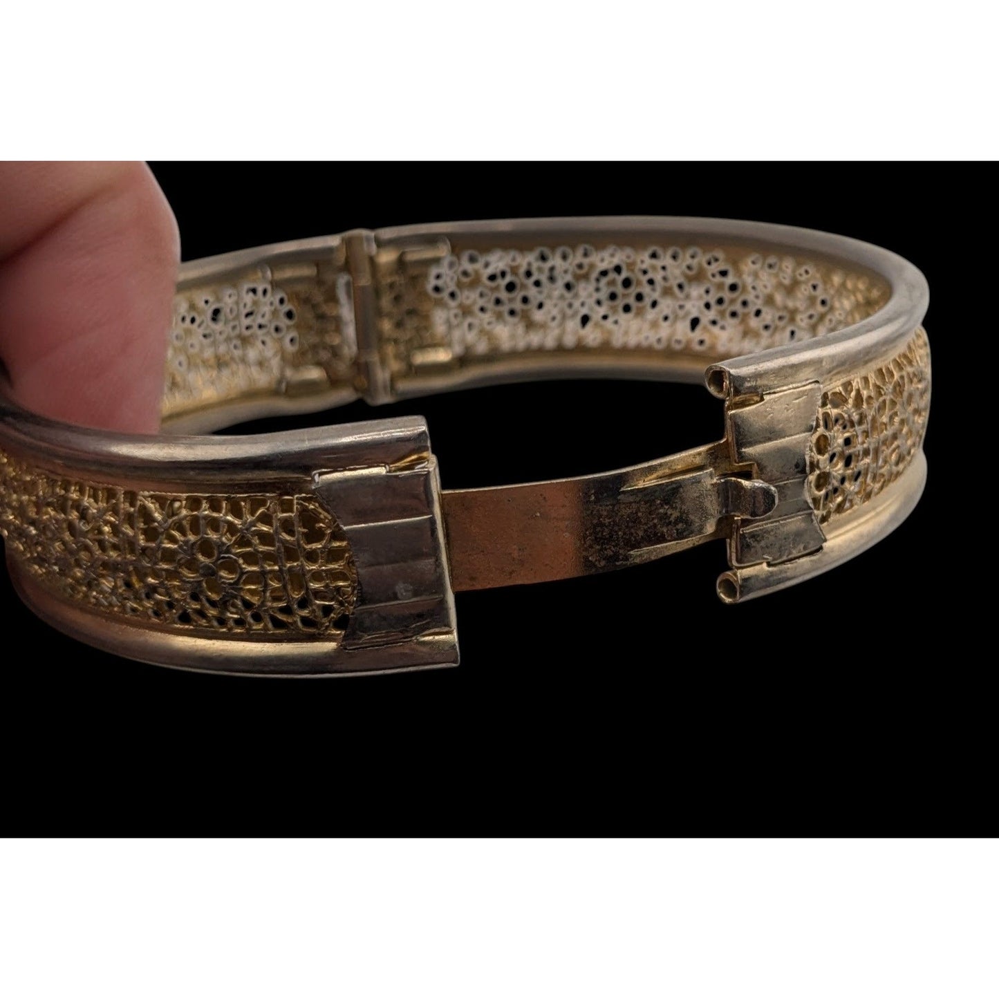 Vintage Floral Filigree Bracelet Hinged Bangle Gold & Silver Tone