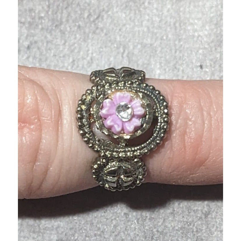 Purple Floral And Silver Tone Fashion Ring Size 4 1/2