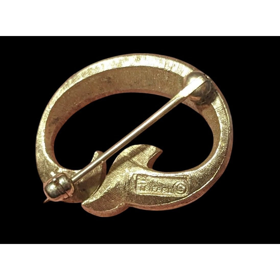 Trifari Vintage Art Deco Gold Tone Textured Brooch