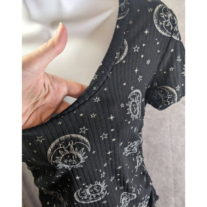 Celestial Sun & Moon Print  Black Ribbed Knit Top With Adjustable Side Drawstrings