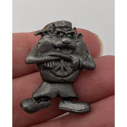 Vintage 1996 Warner Bros. Taz Lapel Pin