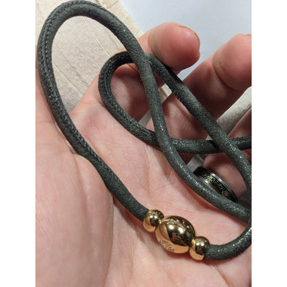 Modern Qudo Shimmery Grey Suede Wrap Bracelet