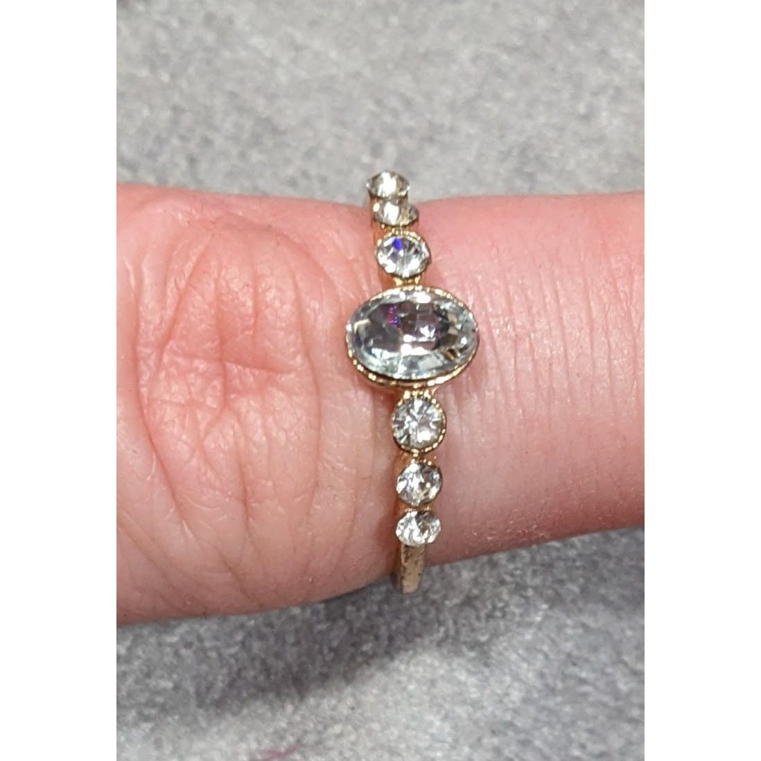 Elegant Glam Gold Tone Clear Gemmed Ring Size 7 1/4