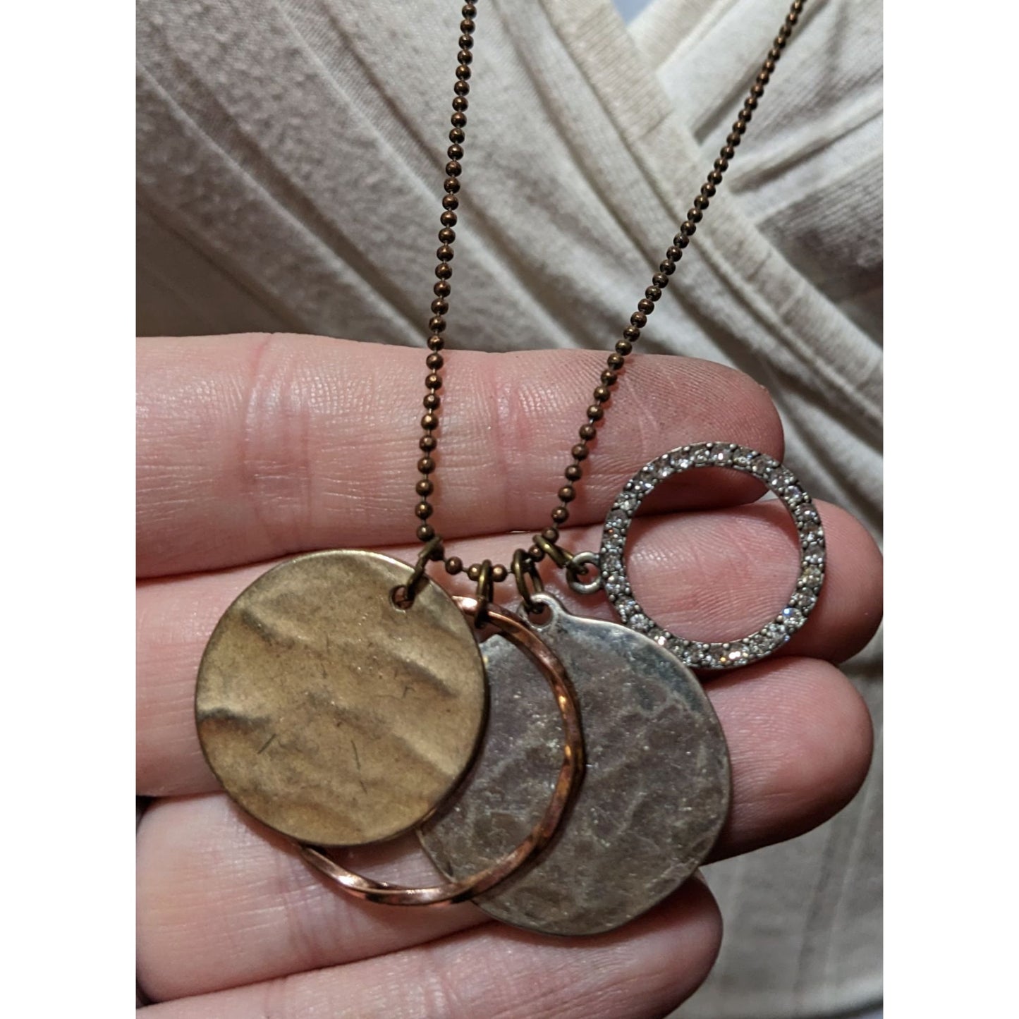 AEO Preppy Brutalist Metallic Charm Disc Necklace