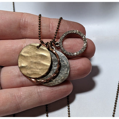 AEO Preppy Brutalist Metallic Charm Disc Necklace