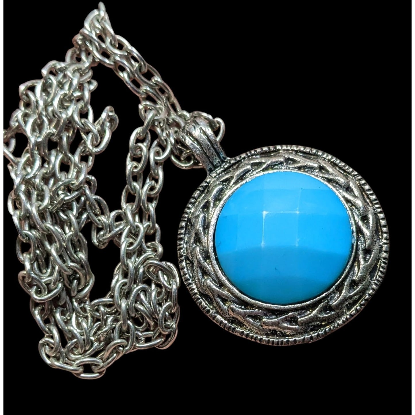 Bohemian Blue Pendant Necklace With Silver Tone Bezel And Chain