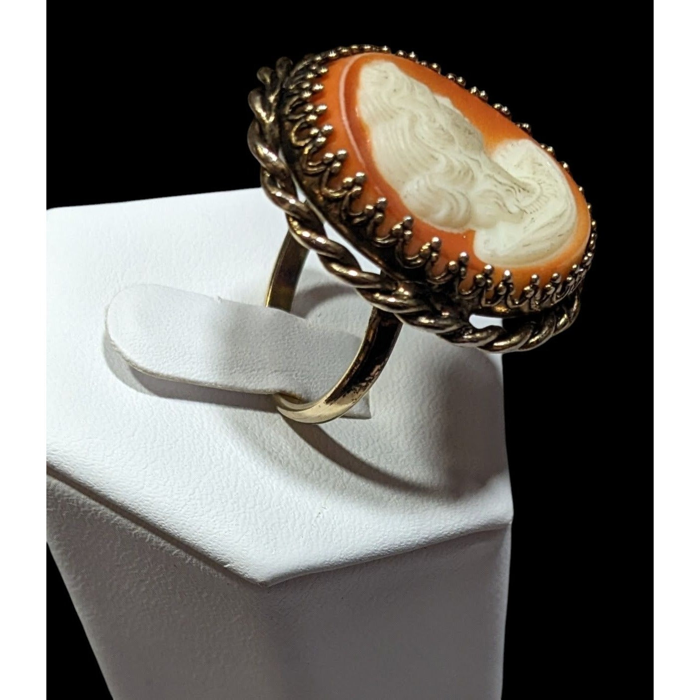 Vintage Cameo Ring Victorian Style Gold Tone Adjustable 7.5
