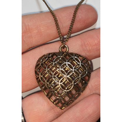 Heart-Shaped Filigree Pendant Necklace
