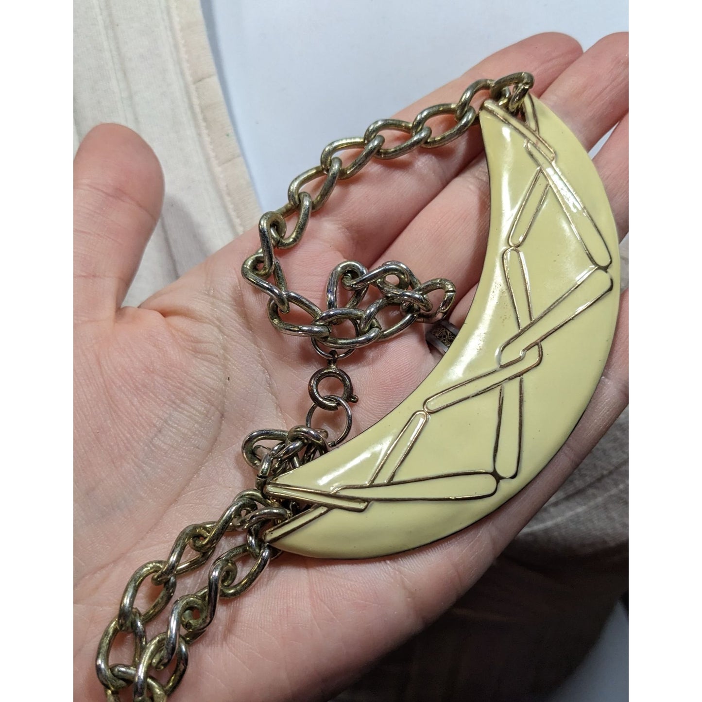 Vintage Abstract Modernist Cream And Gold Tone Statement Necklace