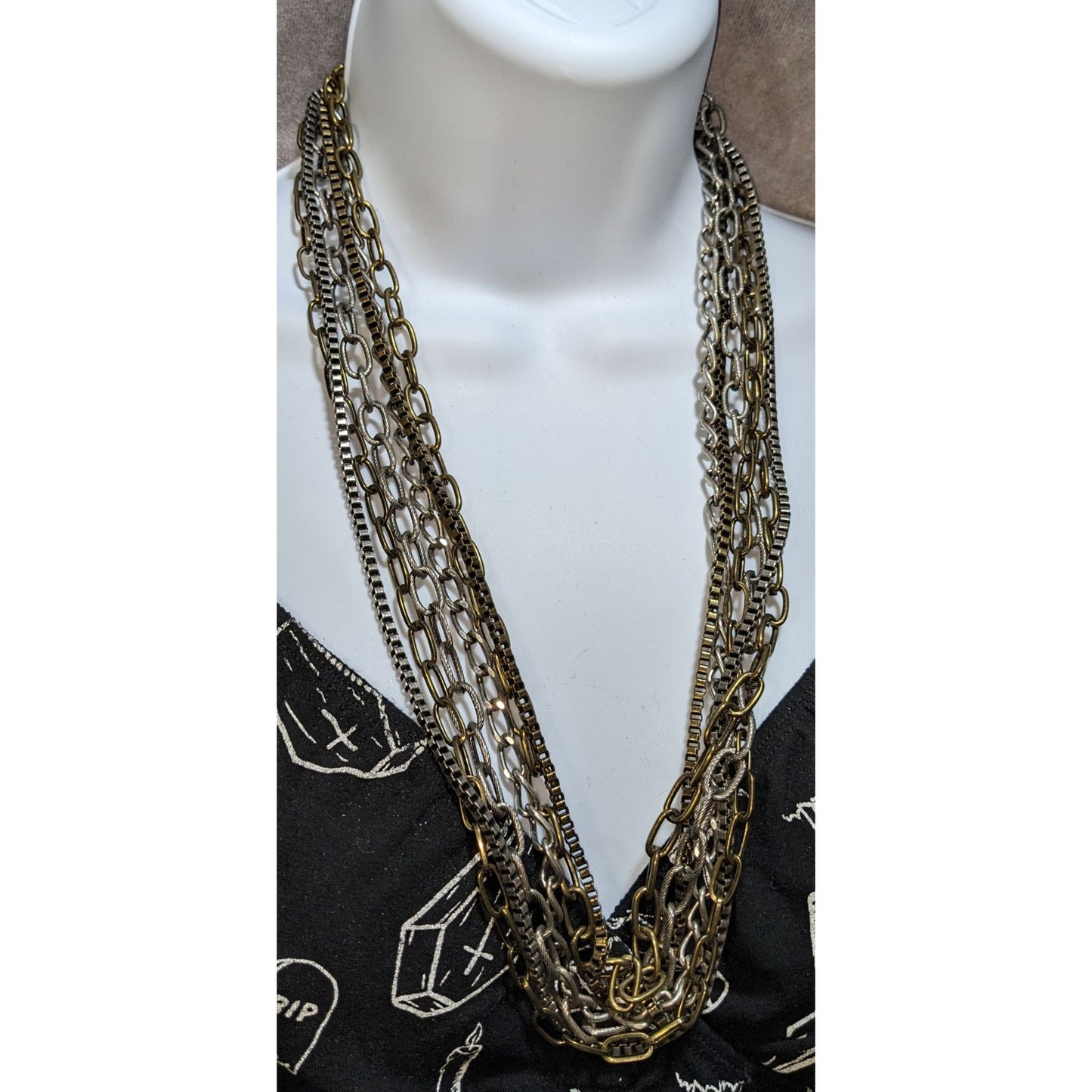 Grunge Layered Multi-Strand Chain Necklace In Mixed Metals