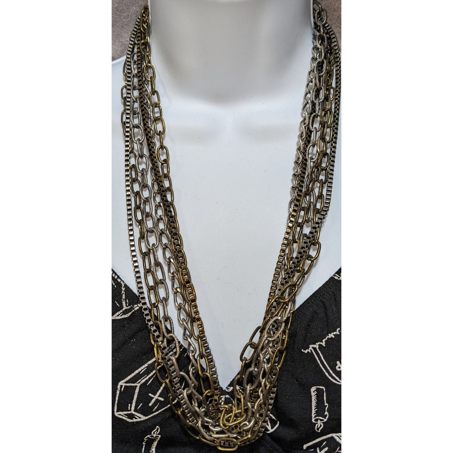Grunge Layered Multi-Strand Chain Necklace In Mixed Metals
