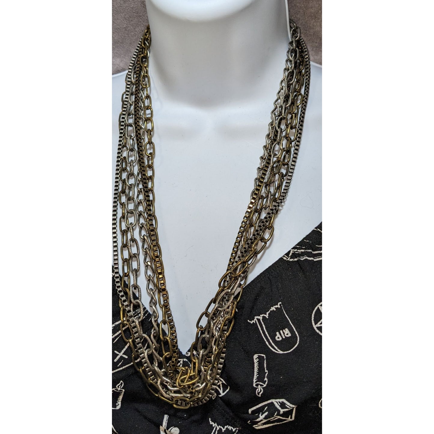 Grunge Layered Multi-Strand Chain Necklace In Mixed Metals