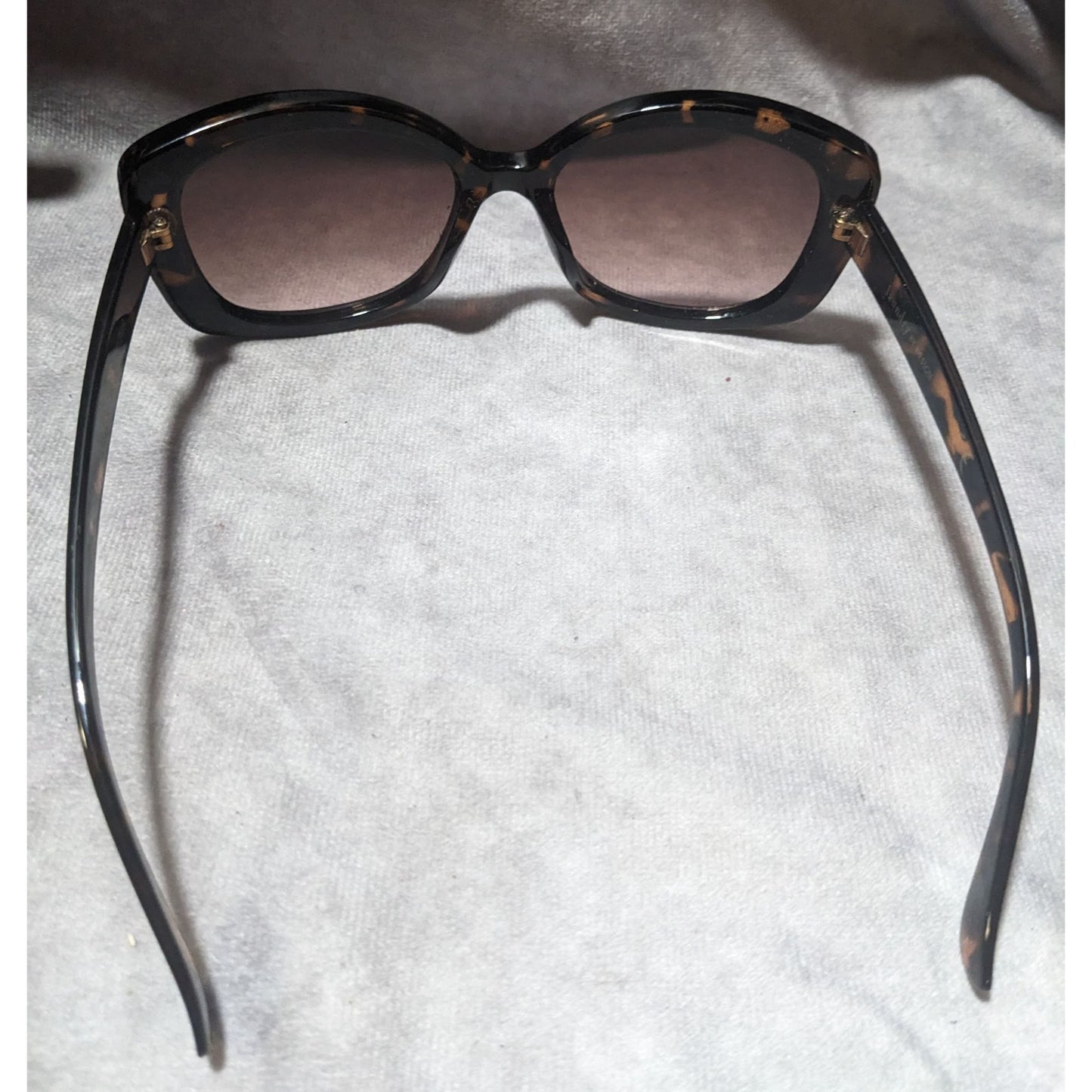 Laundry By Design Retro Tortoise Sunglasses