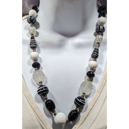 Handmade Chunky Black And White Glass Beaded Necklace