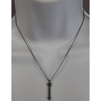 Dainty Arrow Pendant Necklace With Rhinestones