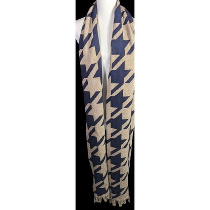 Preppy Houndstooth Pattern Tan & Navy Knit Scarf With Fringe