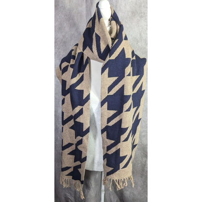 Preppy Houndstooth Pattern Tan & Navy Knit Scarf With Fringe