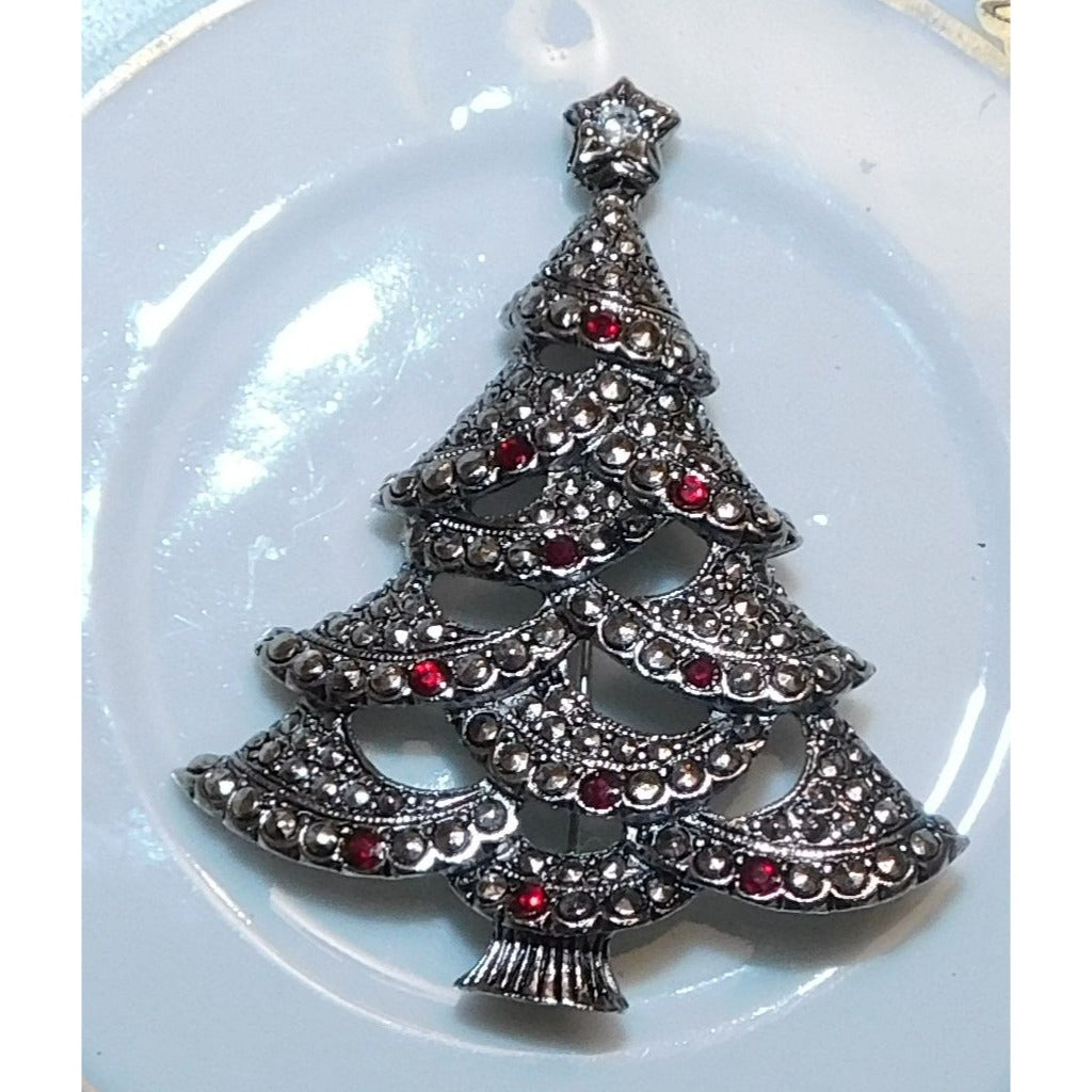 Vintage Avon Christmas Tree Brooch Red And Silver Tone